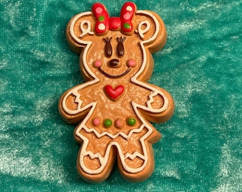 Mouse Christmas Gingerbread man lady vintage style Brooch