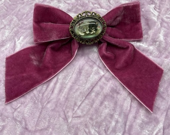 Velvet Cat Hair Bow - Raspberry Pink Kitsch Barrette