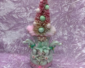 Árvore de Natal em forma de cisne vintage, escova de garrafa rosa e menta, decoração natalina kitsch