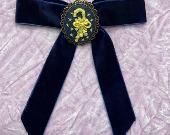 Vintage Style Royal Blue Velvet Christmas Bow Hair Clip with Candy Cane Brooch