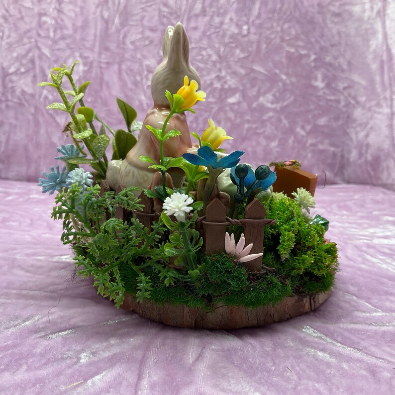 Kitsch Retro Gardening Bunny Rabbit Fairy Garden Wood Slice Assemblage ...