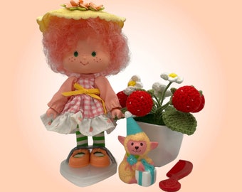 Figurine PVC Charlotte Aux Fraises - Peach Blush & Melonie Bell Avec éventail - AGC 84