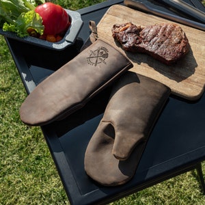 Personalized leather mitts for grill gift for Husband, Dad, Grandad, Leather gifts for Men, Leather grilling accessories Gift for Him