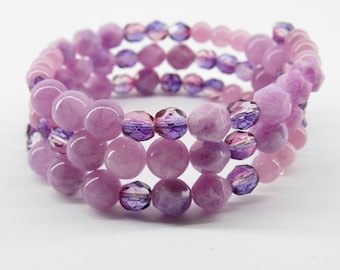 Pulsera de amatista hecha a mano con alambre de memoria: Morado, lila, transparente