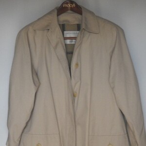SZ L chest 46 men Gap Premium short car coat woven nylon 5 button closure khaki tan all weather coat length 33