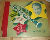 78 RPM Artie Shaw Four Star Favorites RCA Victor P 85 album with one phonograph record quot Seranade to a Savage quot quot Moonglow quot