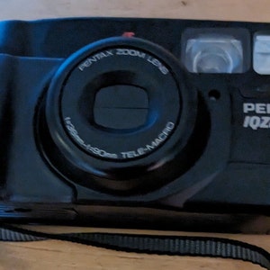 35 mm film camera Pentax IQZoom 900 AF auto focus 38 - 90 016 b31