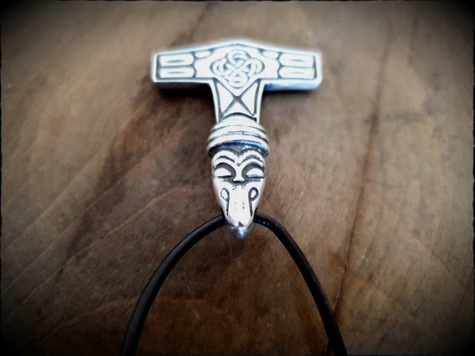Ciondolo Mjolnir in argento sterling 925, collana vichinga con martello di Thor, gioielli norreni per uomo e donna, piccolo regalo con martello di Thor - Italia