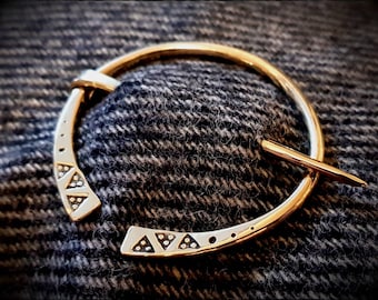 Viking Saxon Penannular Fibula Cloak Pin Brooch