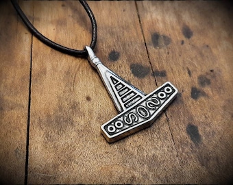 Mjolnir Thor's Hammer Necklace Replica
