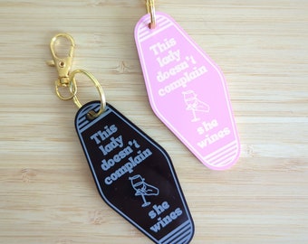 This Mom Doesn't Complain, She Wines Motel Keychain