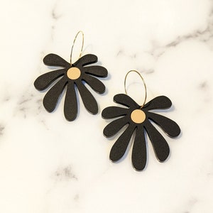 Retro Flower Hoop Earrings