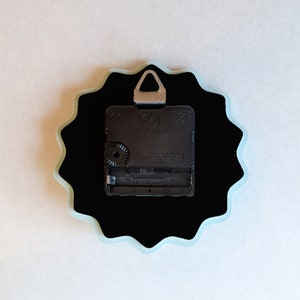 Mini reloj de pared acrílico geométrico estriado imagen 5
