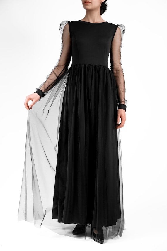 black dress for concert