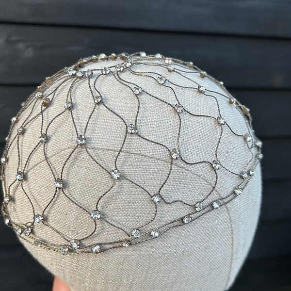 Art Deco 1920s flapper silver lattice & diamante skull cap hat brides juliet cap rhinestone