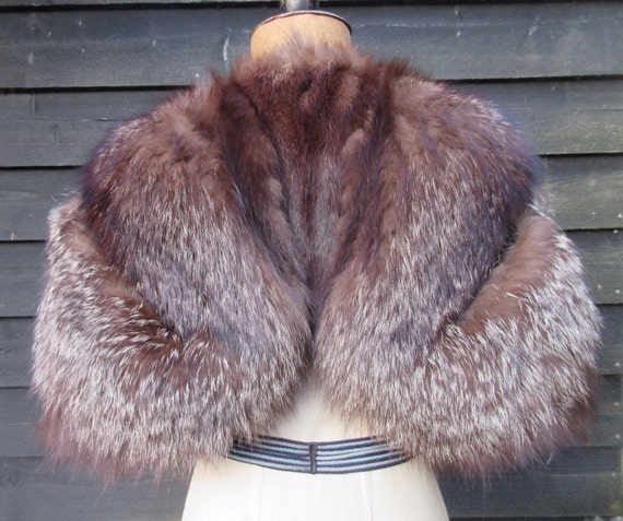 Vintage fox fur stole, 1930s fox fur cape, silver