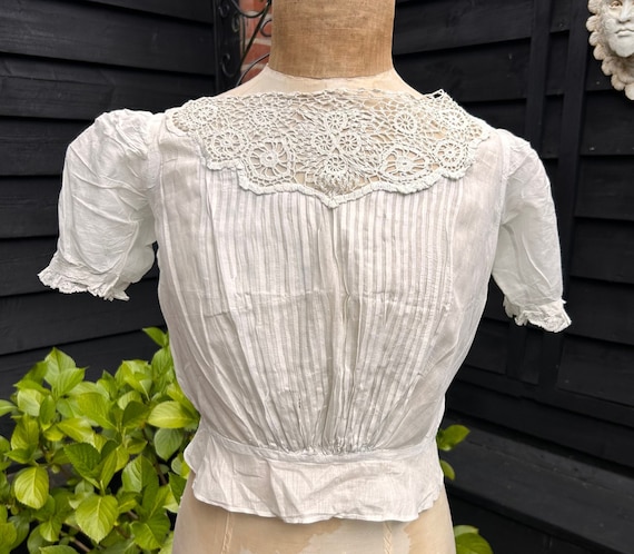 Antique corset cover blouse white cotton lace ver… - image 1