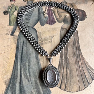 Antique Edwardian silver locket & Collar hallmarked Birmingham 1907
