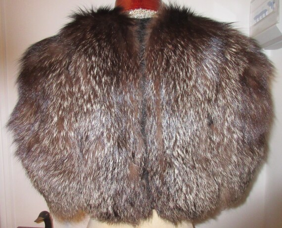 Vintage silver fox fur cape, fur stole, shoulder c