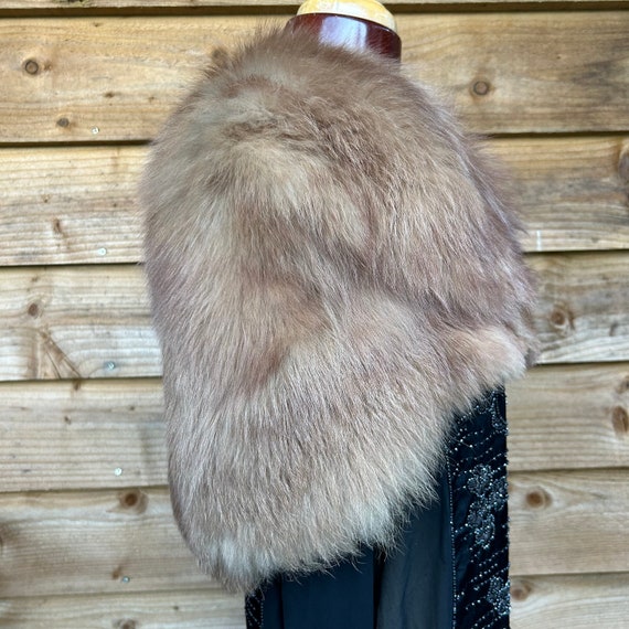 Genuine Vintage fox fur stole, fox fur cape, pale… - image 4