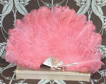 Vintage pink ostrich feather hand fan in original box Duvelleroy 121 Bond Street 1924-1965