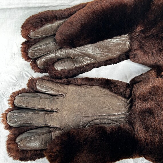 Vintage on sale fur gloves