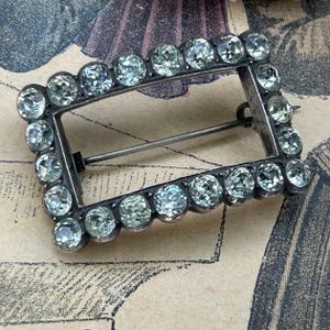 Antieke Georgische broche, geplakte schoengesp met brocheconversie