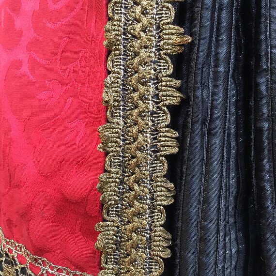 Vintage Long gold metallic trimmed scarf ex Royal… - image 8