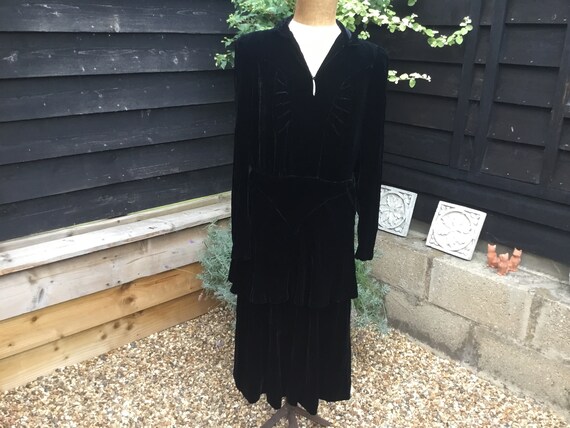 Vintage 1940’s black velvet peplum dress