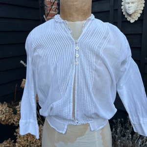 Antique 1910s fine white blouse Lace collar mop buttons peplum edwardian