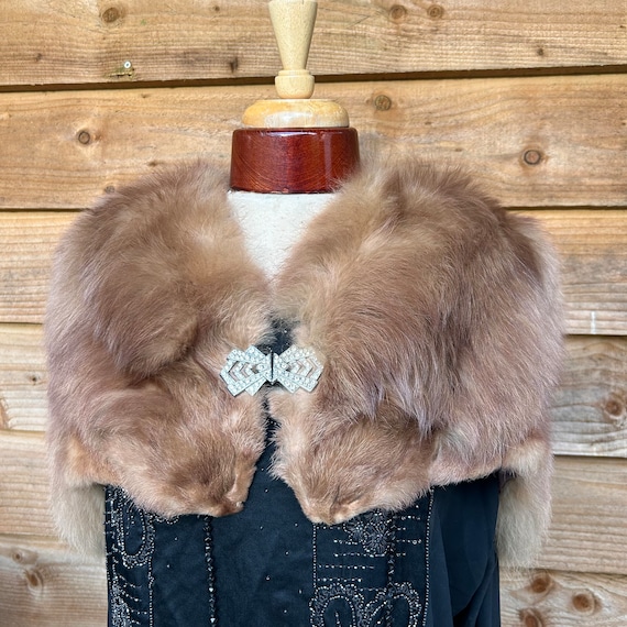 Genuine Vintage fox fur stole, fox fur cape, pale… - image 1