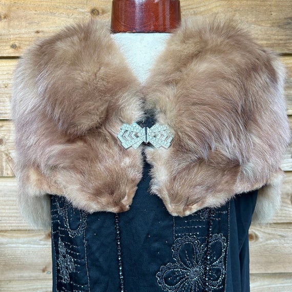 Genuine Vintage fox fur stole, fox fur cape, pale… - image 2