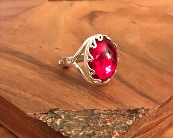 Siam Ruby Swarovski 18mm x 13mm Oval Ring, Sterling Silver Heart Band Setting, Adjustable, Rare Article 2190/4, Boho, Bohemian, Romance