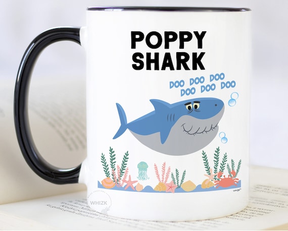 Poppy Shark Funny Family Father's Day Gift T-Shirt Poppy Shark Funny Family Father's Day Gift T-Shirt