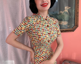 1930s 1940s Ann Sutton novelty print rainbow dress