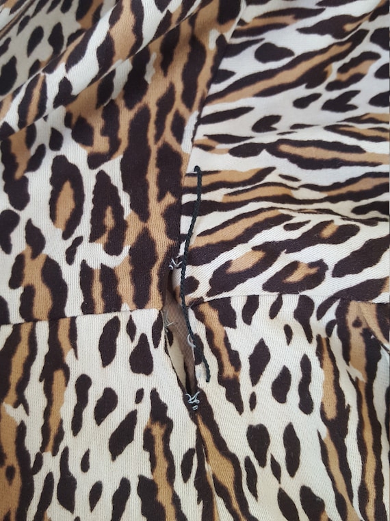 1950s bad girl leopard print dress - image 6
