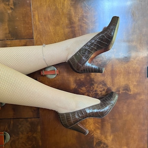 1940s Art Deco shoes — brown faux croc pattern heels by Dolcis