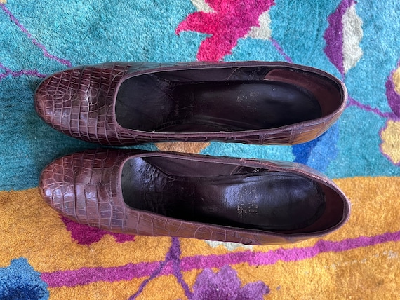 1940s Art Deco shoes — brown faux croc pattern he… - image 4