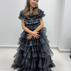 Becky- Czarna srebrna sukienka/ Czarna sukienka z falbankami/ Czarna sukienka dla dziewczynki/ Sukienka na okazję dla dziewczynki/ Srebrna sukienka z tiulu/ Czarna sukienka dla dziewczynki