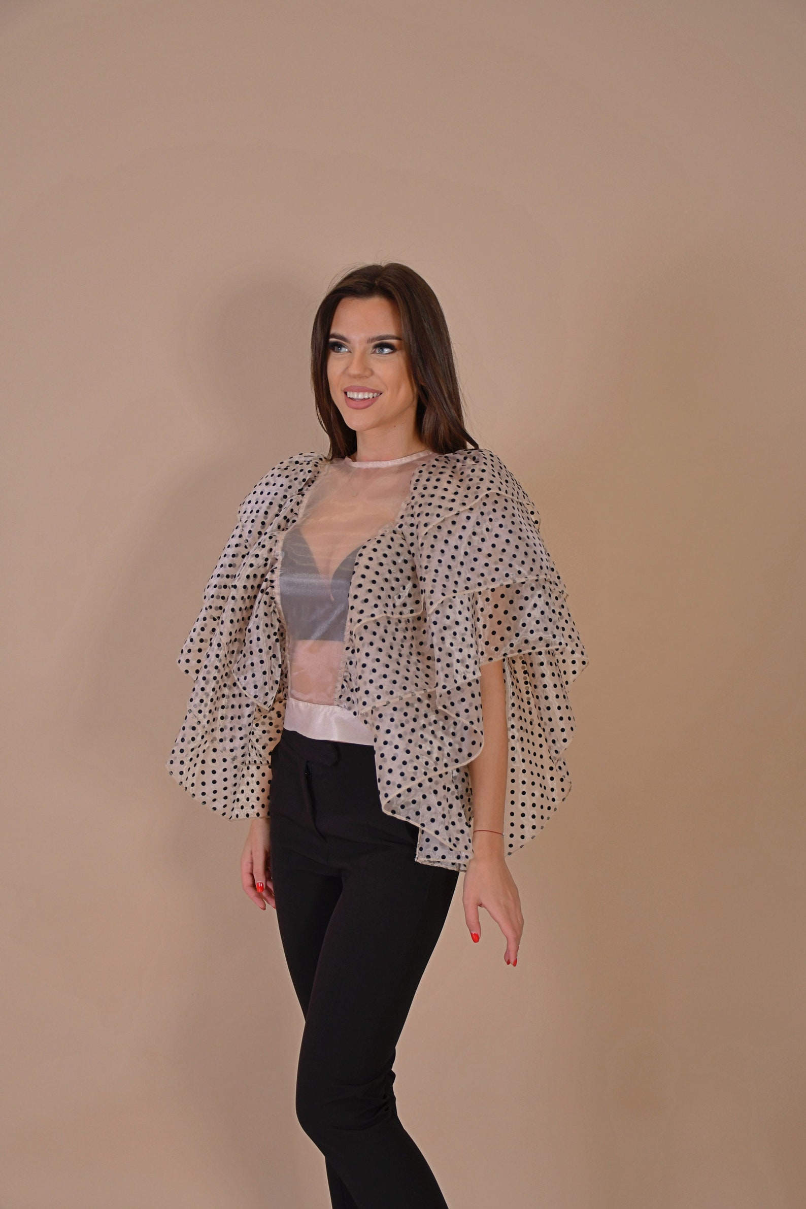 Sexy Nude Tops: Confidence & Style - ppb0y6b