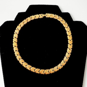 Vintage 1980s Monet Gold Tone Link Collar Necklace