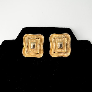 Vintage 1980s Gold Tone Square Clip on Earrings