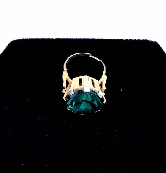 Vintage 1970s Gold Tone Emerald Green Large Glass