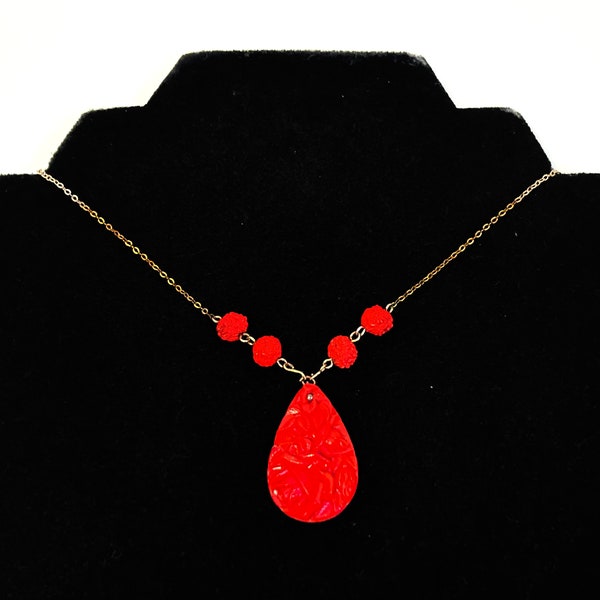 Vintage Art Deco Red Cinnabar Coral Floral Carved Pendant Necklace