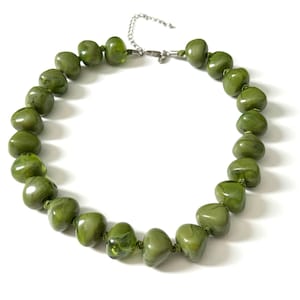 Vintage Leaf Green Chunky Acrylic Beaded Statement Necklace