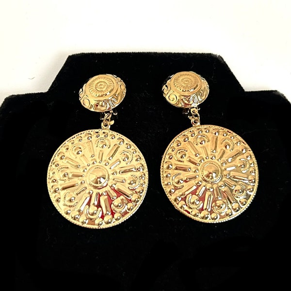 Vintage 1980s Large Gold Tone Disc Clip on Statement Earrings