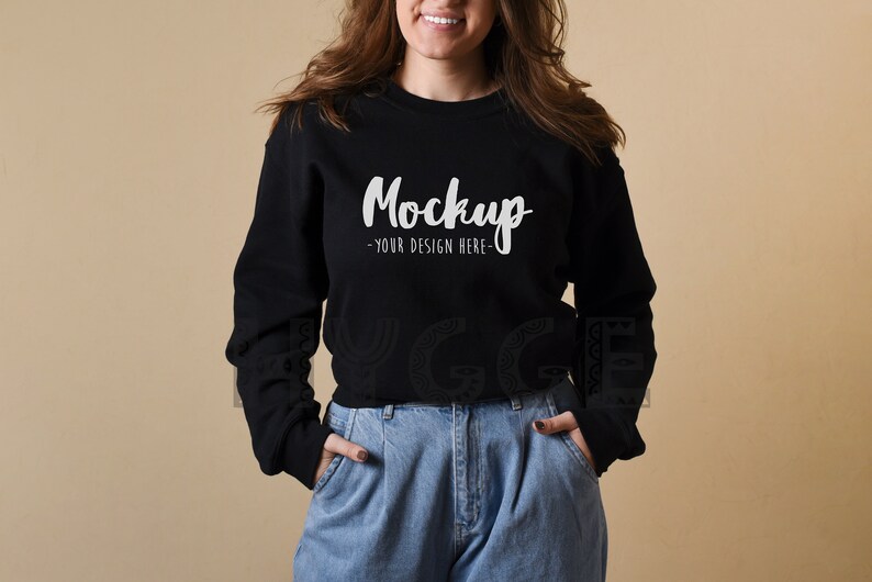 Download Gildan 18000 Black Sweatshirt Mockup Hoodie Mockup Basic ...