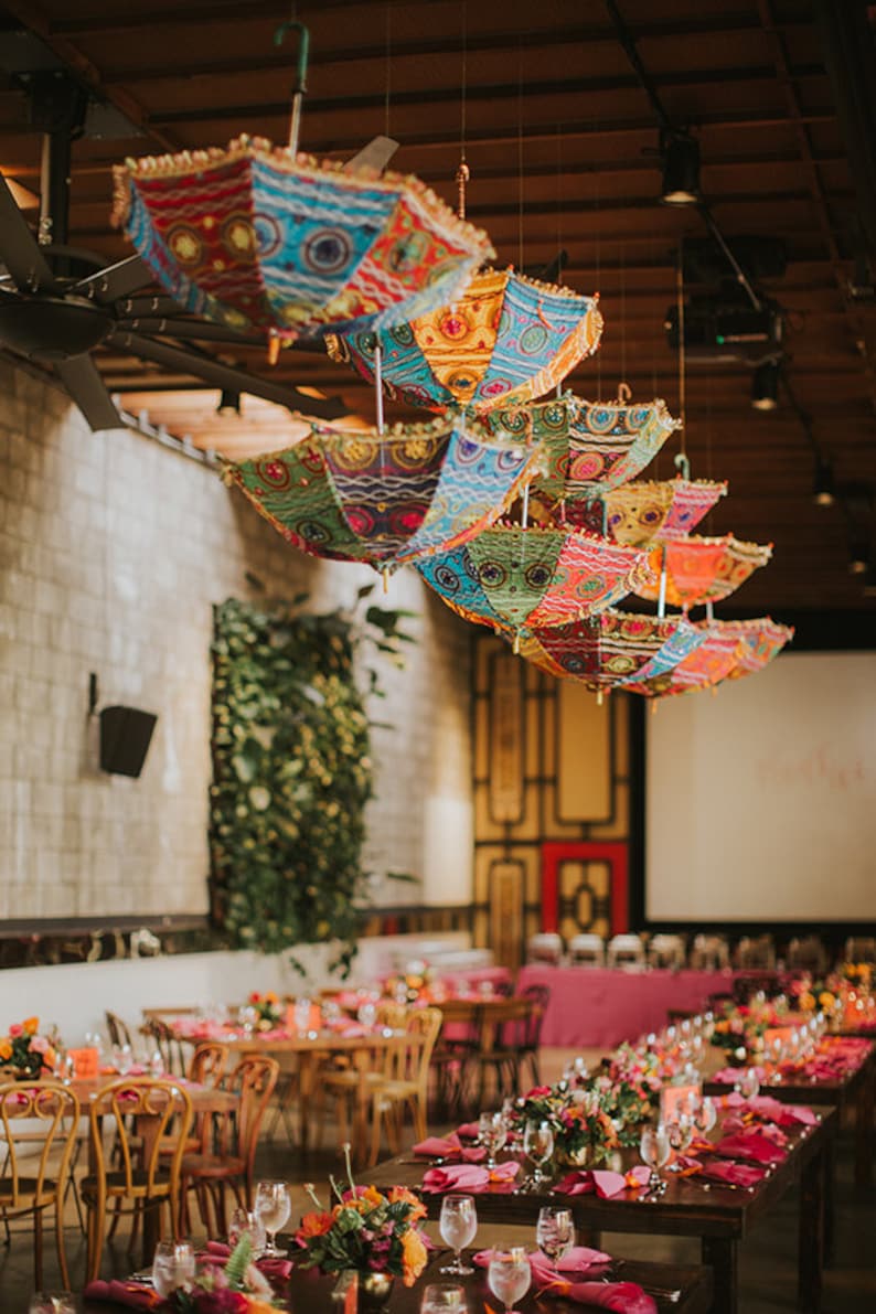 100 pcs Wholesale Lot Indian Handmade Umbrellas Vintage Patchwork Sun Protection Umbrella Parasol Antique Women Umbrella Wedding Decor