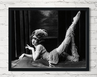 Tiny Dancer Vintage Wall Print