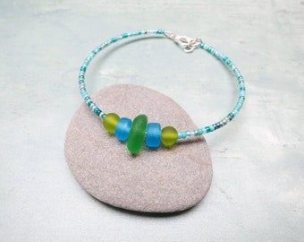 Cornish Sea Glass Bracelet with Turquoise Seed Beads - Green